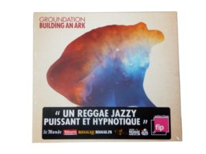 CD dans Digisleeve 4 volets (voir photo suivante)
